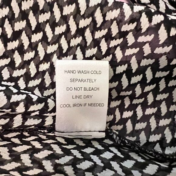 Pleione Semi Sheer Black and White Herringbone Button Down Blouse Size L - Picture 6 of 7